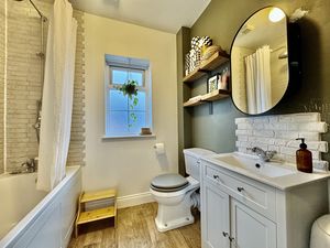 Photo 3- click for photo gallery